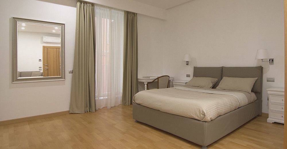 La Strada Parlata Hotel Nápoly Kültér fotó